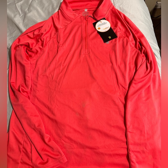 Tshirt - Picture 2 of 3